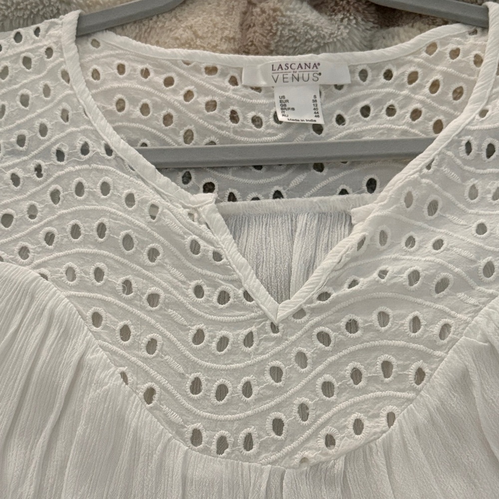 Lascana Venus White Eyelet V-Neck Women’s Top sz S Ptp. 18 - Picture 2 of 3